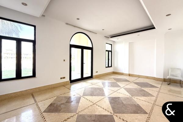 Best Priced Vacant Signature Villa on the Palm